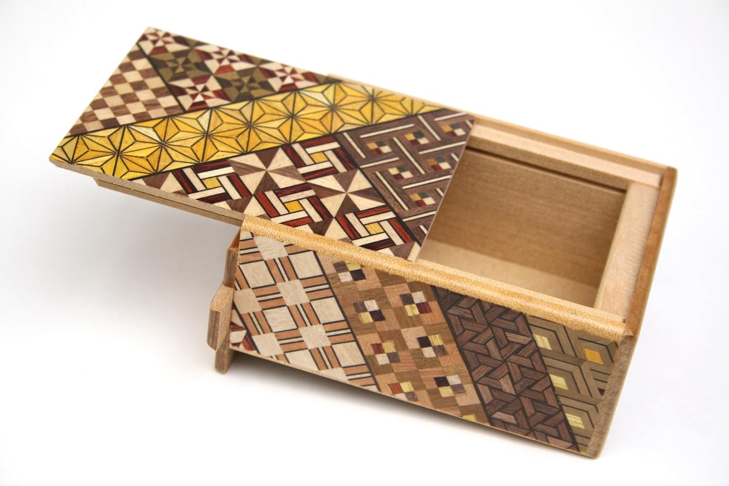 箱根寄木細工イメージ